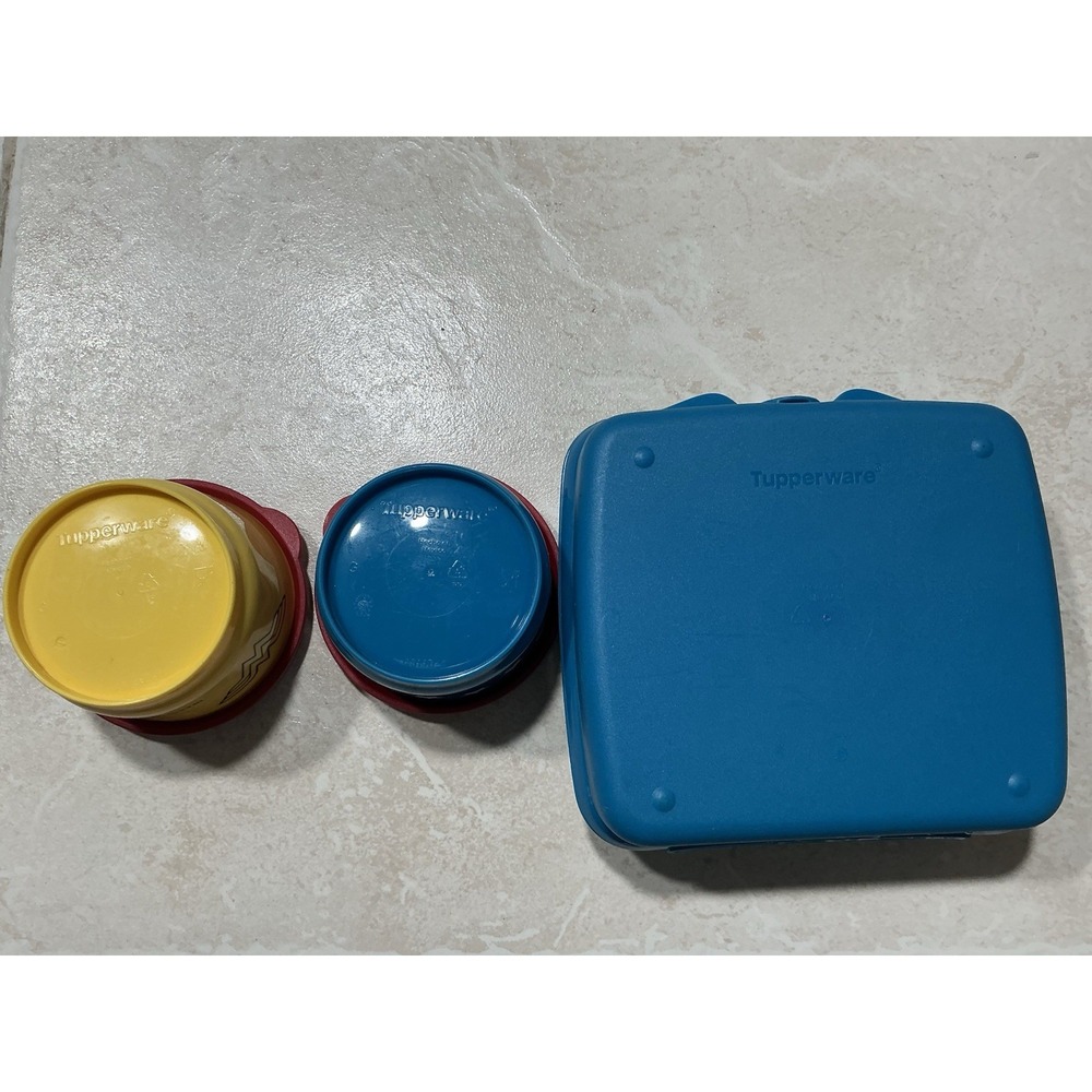 Wonder Woman Tupperware Set - Picture 5 of 14